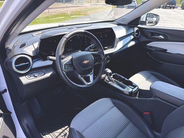 2024 Chevrolet Trax FWD LT