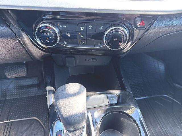 2024 Chevrolet Trax FWD LT
