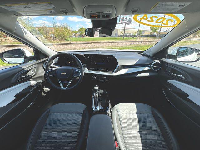 2024 Chevrolet Trax FWD LT