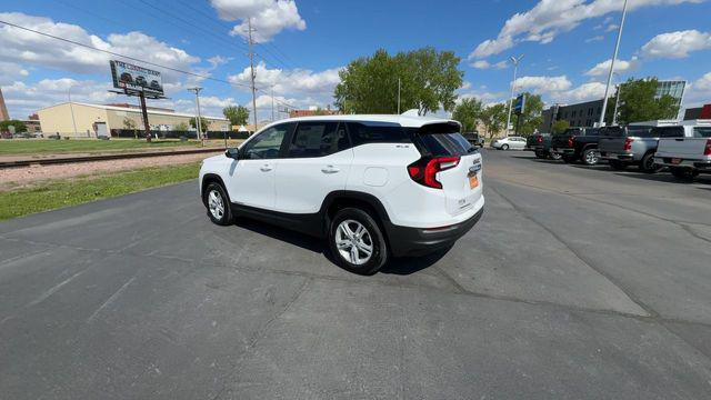 2024 GMC Terrain AWD SLE