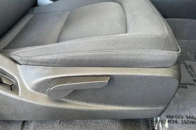 2022 GMC Canyon 2WD Crew Cab Short Box Elevation