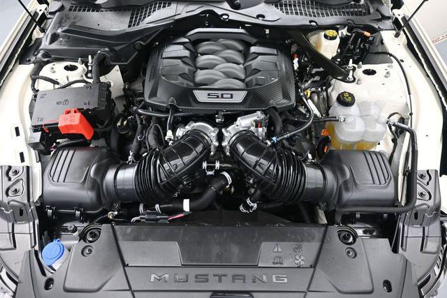 2025 Ford Mustang GT Premium Fastback