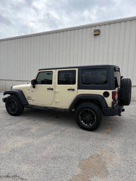 2012 Jeep Wrangler Unlimited Sport