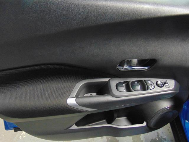 2023 Nissan Kicks SV Xtronic CVT