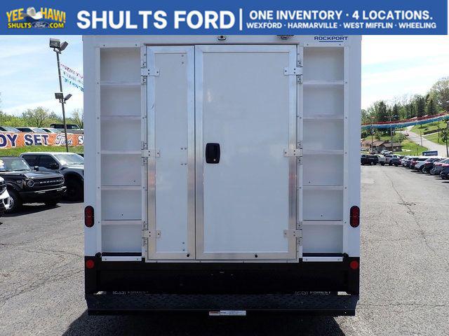 2027 Ford E-Series Cutaway Base