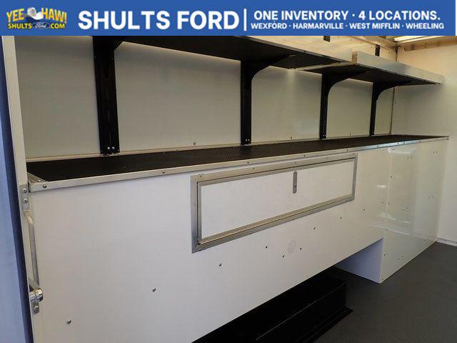 2027 Ford E-Series Cutaway Base