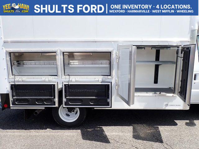 2027 Ford E-Series Cutaway Base