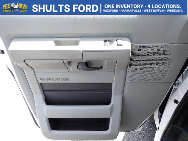 2027 Ford E-Series Cutaway Base