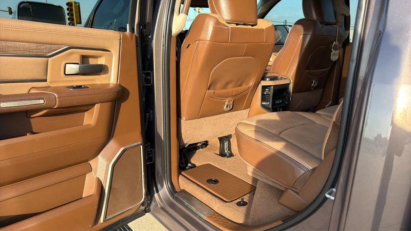 2019 Ram 3500 Longhorn Crew Cab 4x4 8' Box