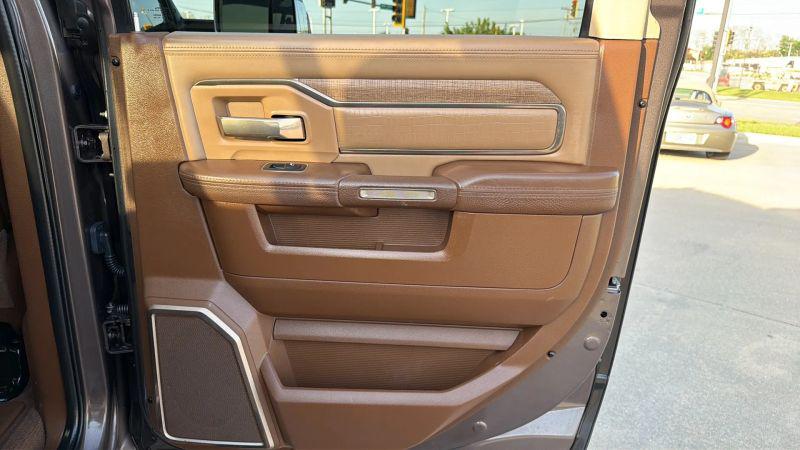 2019 Ram 3500 Longhorn Crew Cab 4x4 8' Box