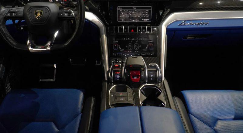 2020 Lamborghini Urus Base