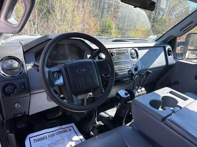 2015 Ford F-450 Base