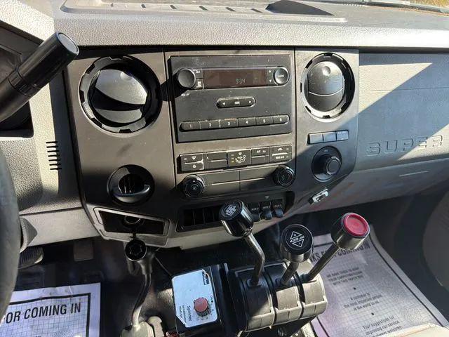 2015 Ford F-450 Base