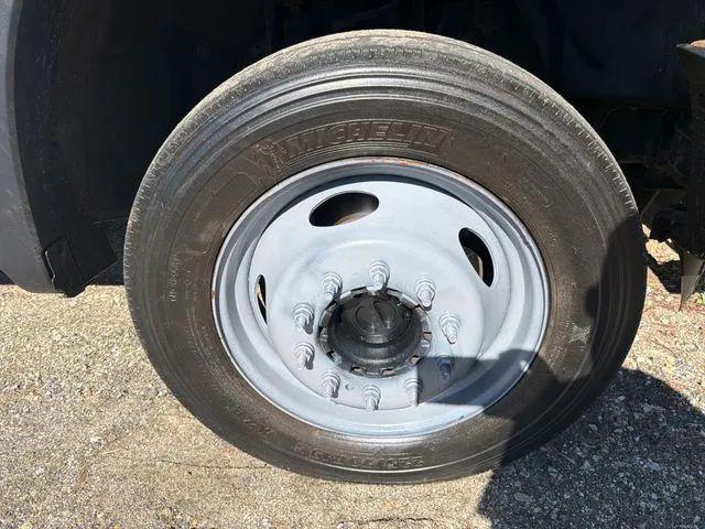 2015 Ford F-450 Base