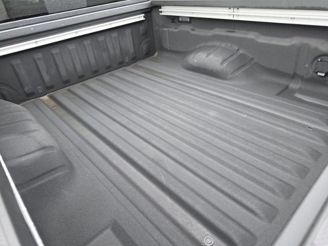 2024 Nissan Frontier Crew Cab Long Bed SV 4x2