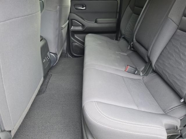 2024 Nissan Frontier Crew Cab Long Bed SV 4x2