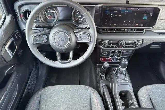 2025 Jeep Wrangler 4-Door Rubicon 4x4