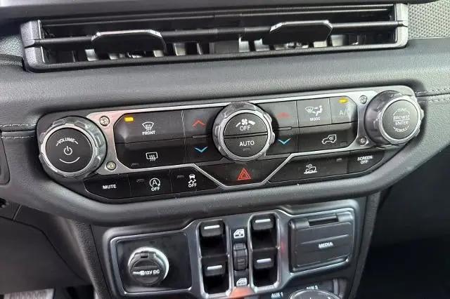 2025 Jeep Wrangler 4-Door Rubicon 4x4