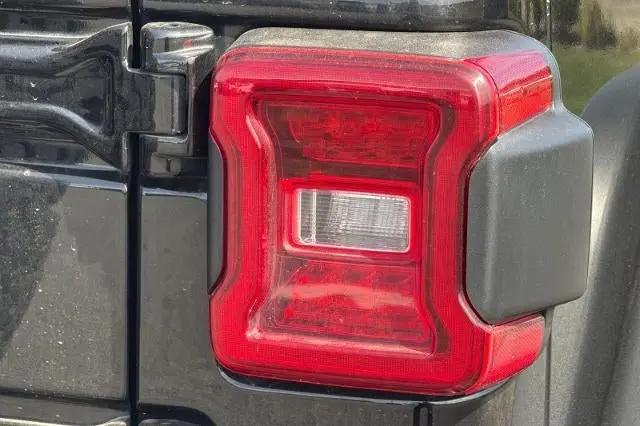2025 Jeep Wrangler 4-Door Rubicon 4x4