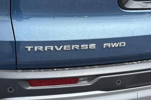 2026 Chevrolet Traverse AWD LT