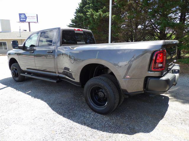 2026 Ram 3500 Tradesman Crew Cab 4x4 8' Box