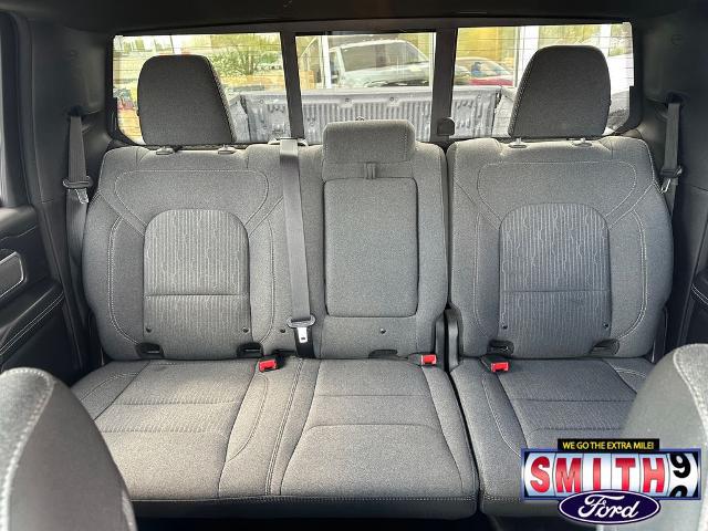 2019 Ram 1500 Big Horn/Lone Star Crew Cab 4x4 5'7" Box
