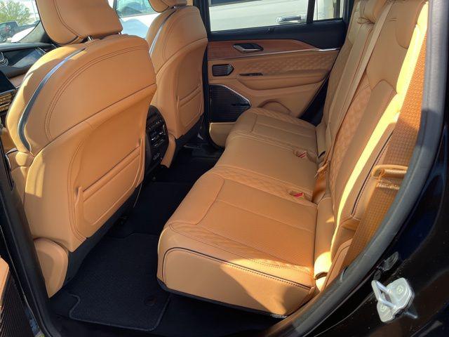 2025 Jeep Grand Cherokee Summit Reserve 4x4