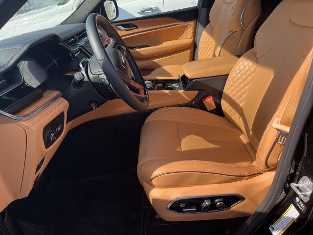 2025 Jeep Grand Cherokee Summit Reserve 4x4