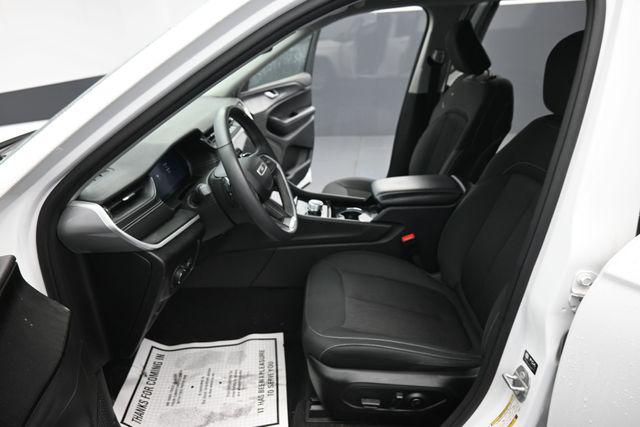 2023 Jeep Grand Cherokee Laredo 4x4