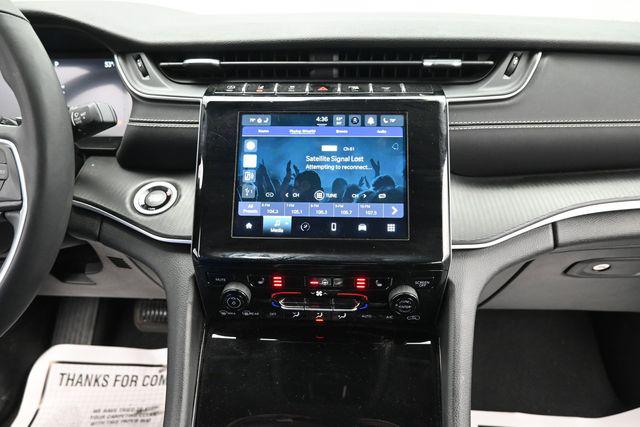 2023 Jeep Grand Cherokee Laredo 4x4
