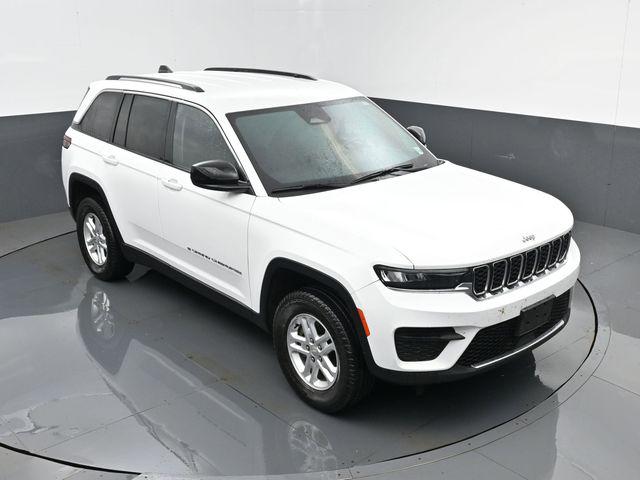 2023 Jeep Grand Cherokee Laredo 4x4