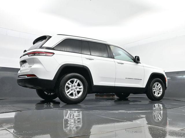 2023 Jeep Grand Cherokee Laredo 4x4