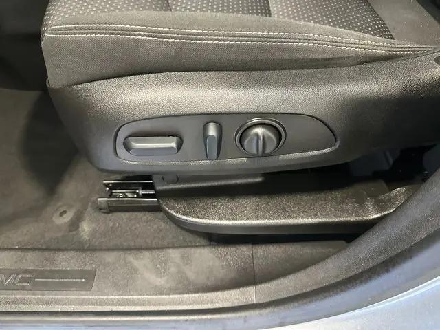 2023 GMC Terrain AWD SLE