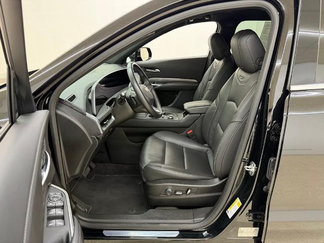 2025 Cadillac XT4 AWD Premium Luxury