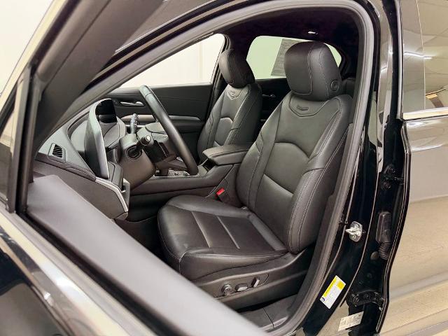 2025 Cadillac XT4 AWD Premium Luxury