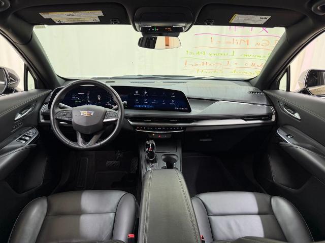2025 Cadillac XT4 AWD Premium Luxury