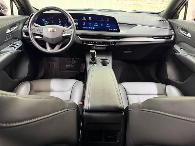 2025 Cadillac XT4 AWD Premium Luxury