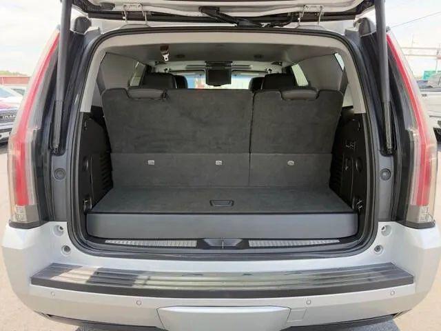 2015 Cadillac Escalade Luxury