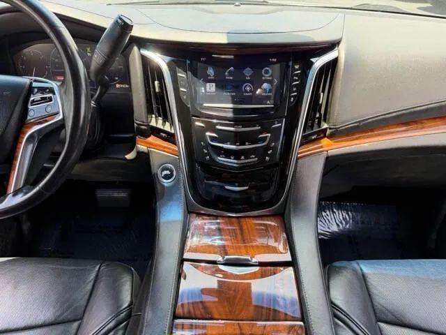 2015 Cadillac Escalade Luxury