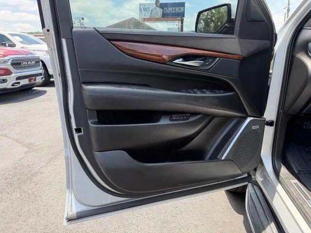 2015 Cadillac Escalade Luxury