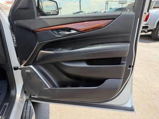 2015 Cadillac Escalade Luxury