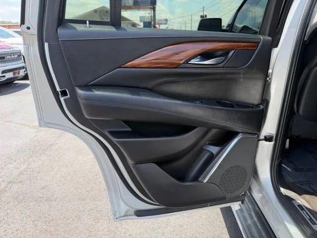 2015 Cadillac Escalade Luxury