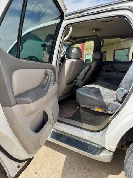 2003 Toyota Sequoia SR5 V8