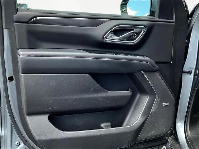 2021 Chevrolet Suburban 4WD RST
