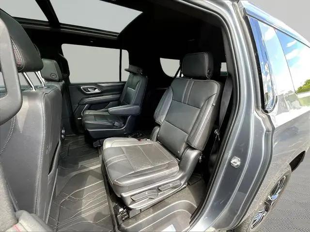 2021 Chevrolet Suburban 4WD RST