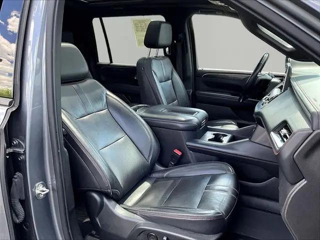 2021 Chevrolet Suburban 4WD RST