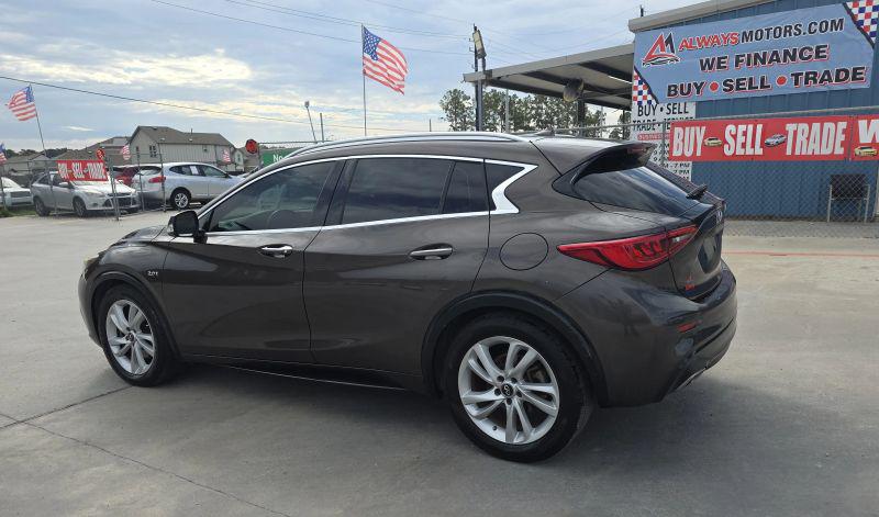 2019 INFINITI QX30 LUXE