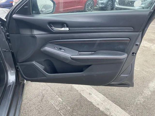 2021 Nissan Altima SR FWD