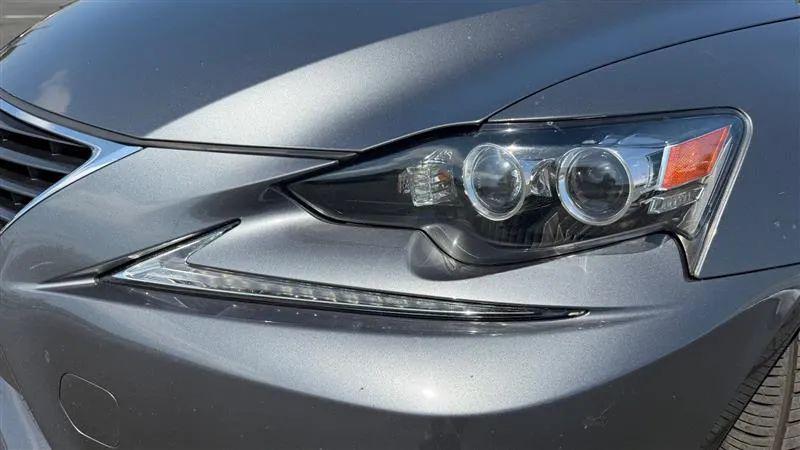 2015 Lexus IS 250 Crafted Line