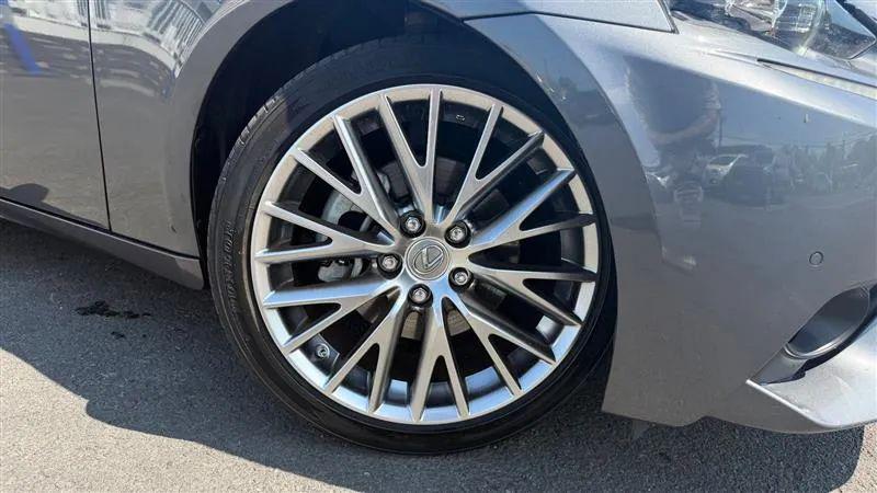 2015 Lexus IS 250 Crafted Line